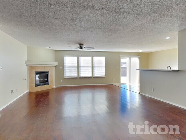 Foto del edificio - 4968 Sundance Dr NE