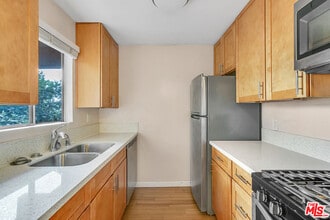 Building Photo - 2628 6th St