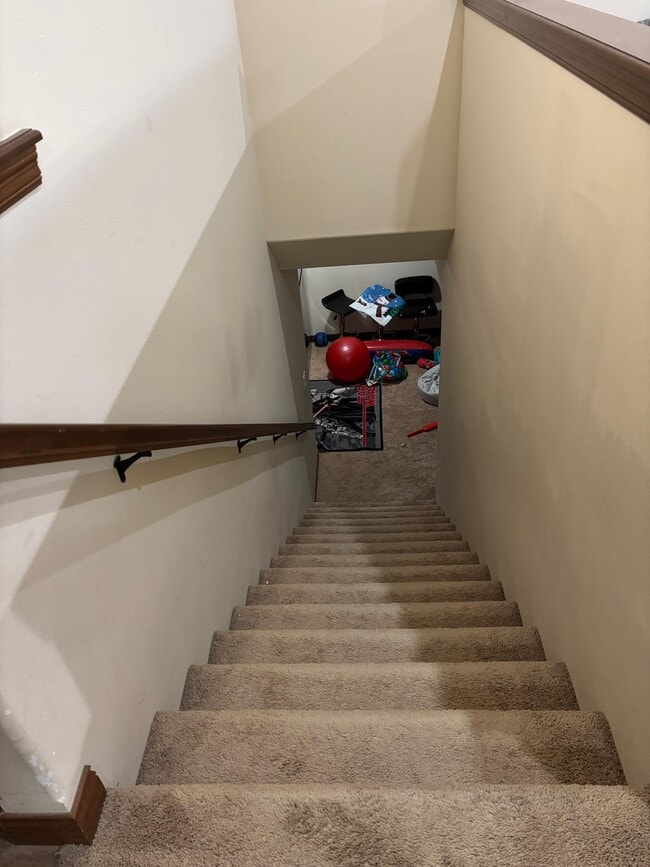 Building Photo - 185 Locust Dr