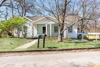 Building Photo - 583 N Assembly Dr