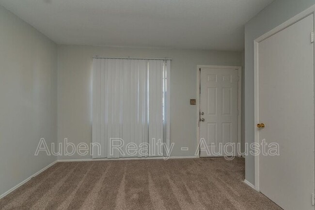 Building Photo - 1514 Bleakley St