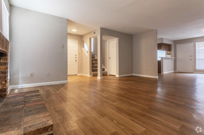 Living Room, Dining Room, and Kitchen - Oaks Of Ashford Point