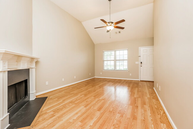 Foto del edificio - 820 Thomas Bay Ct