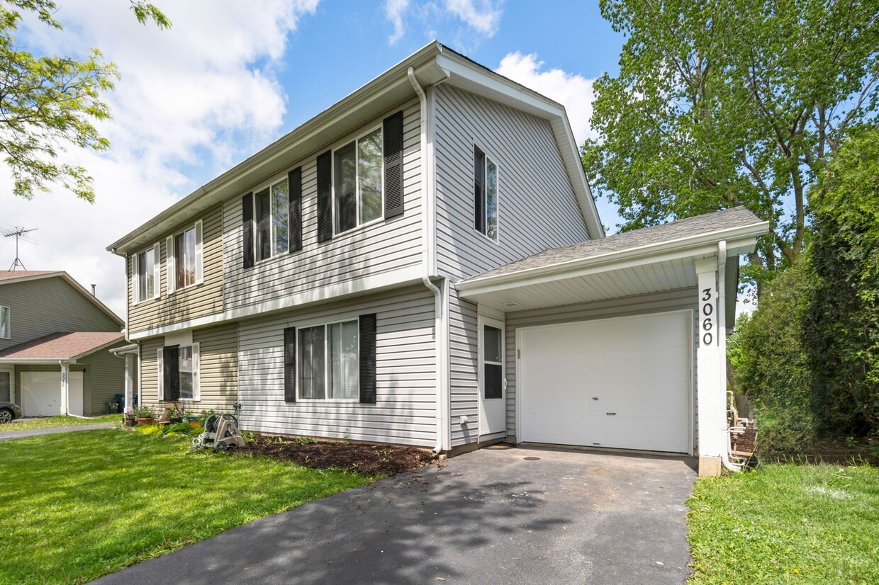 Primary Photo - 3060 Winchester Ct W