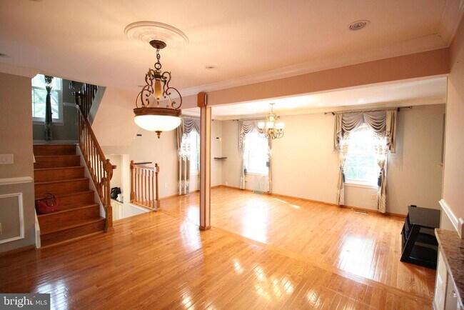 Building Photo - 632 Ivy League Ln