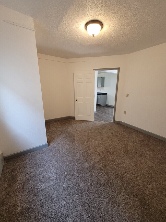 Building Photo - 1317 1st Ave N