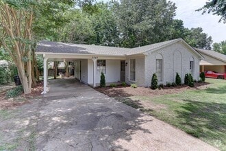 Building Photo - 3047 Newmarket Dr