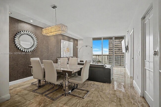 Foto del edificio - 485 Brickell Ave