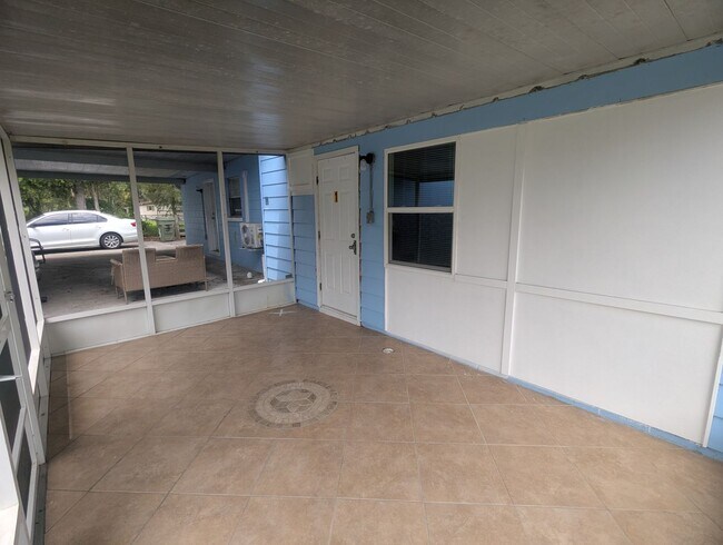 Foto del edificio - 1513 Akron Dr