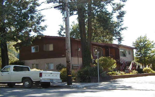 Building Photo - 107 Fitch St