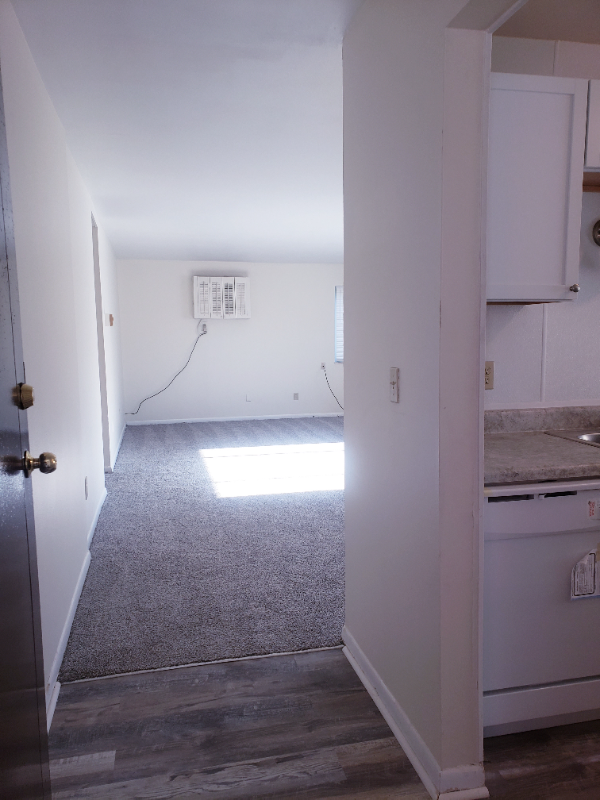 Primary Photo - 415 Grandin Ave