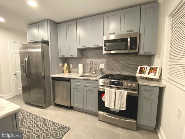 Foto del edificio - 1511 Woodbourne Ave