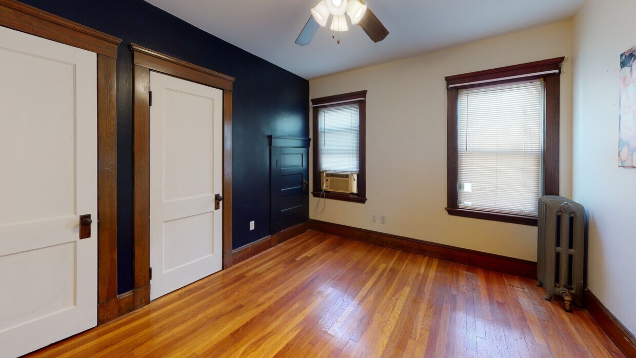Primary Photo - 47 Rockwell St