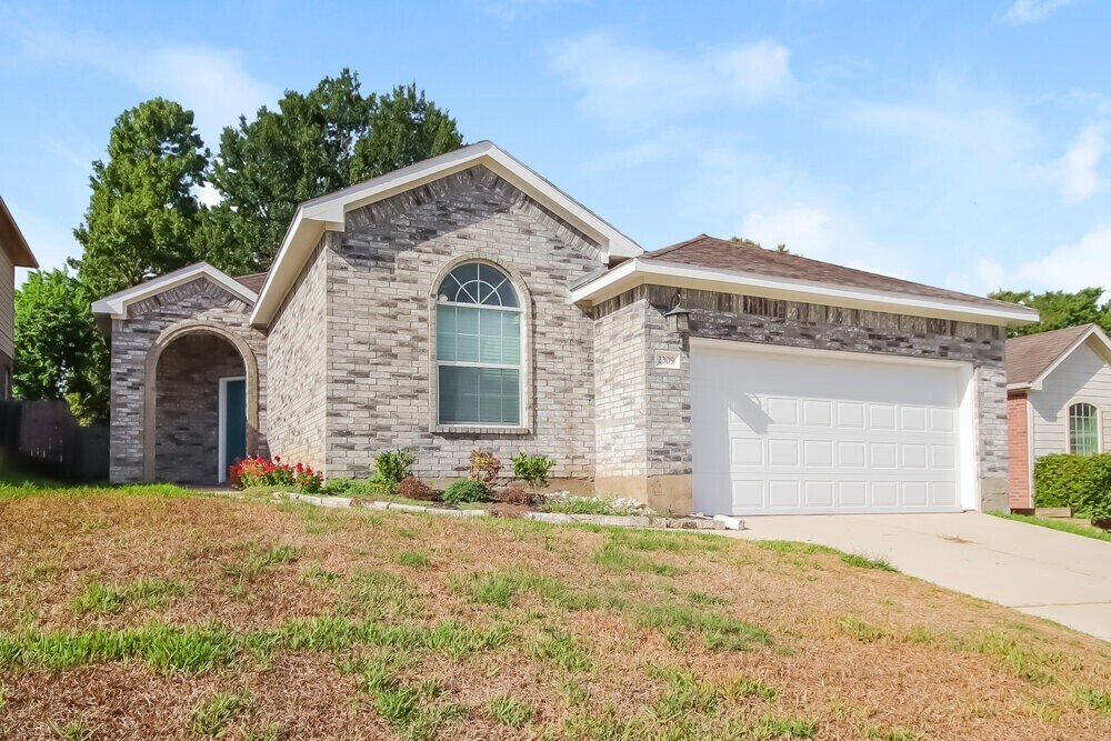 Foto principal - 2309 Highland Crossing Dr