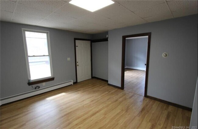 Foto del edificio - 49-51-51 Perry Ave