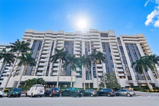 Foto del edificio - 600 Biltmore Way
