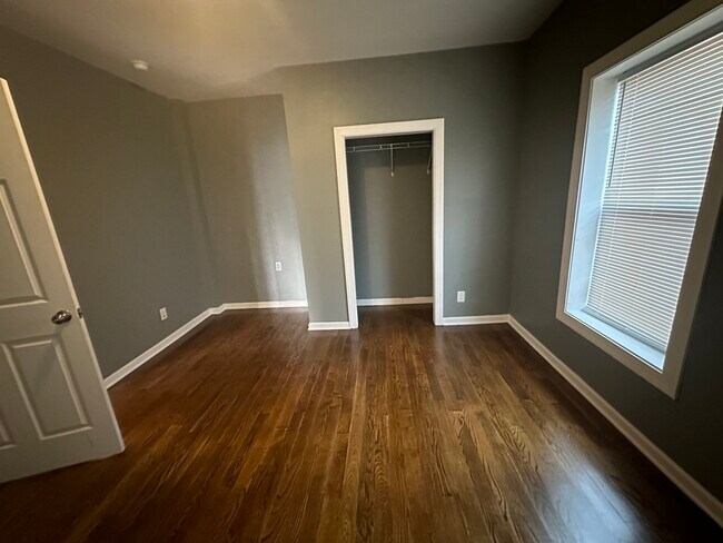 Building Photo - 603 Linwood Ave