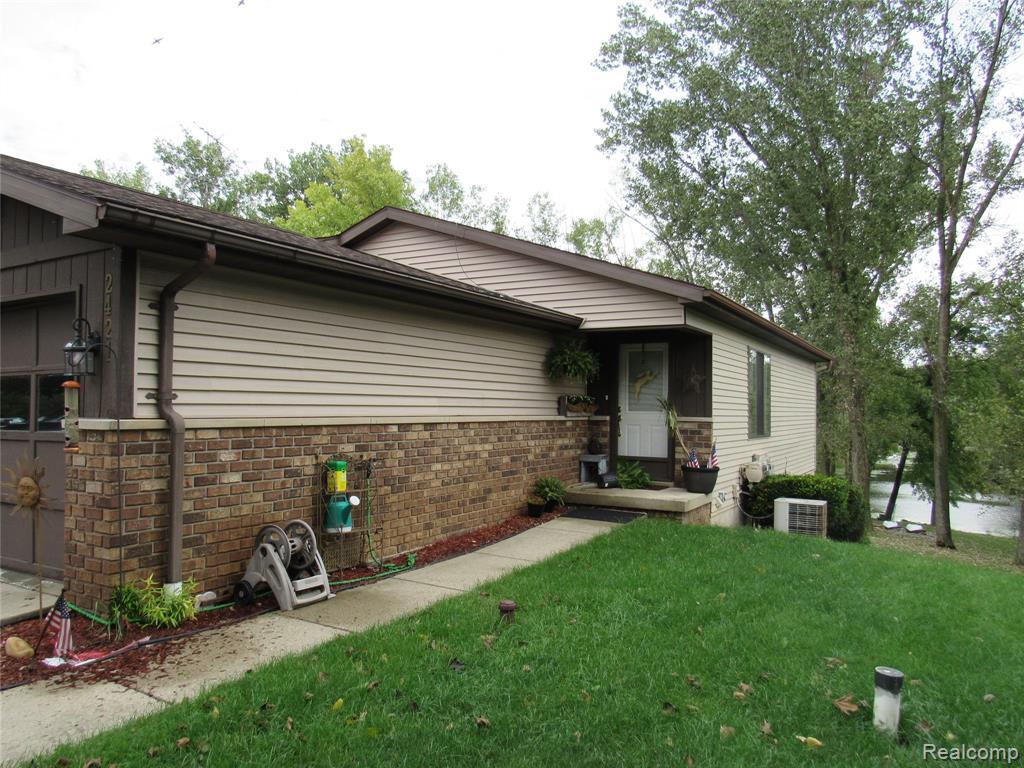 Primary Photo - 2421 Golden Shores Dr