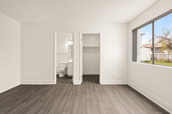 Building Photo - Terre at Preserve