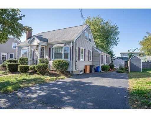 Primary Photo - 49 Lansdowne St