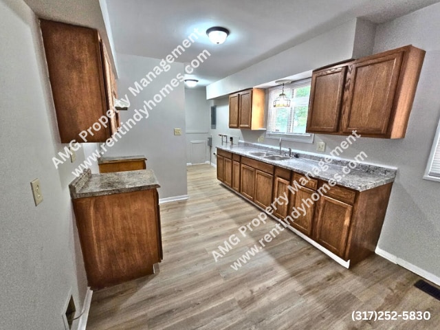 Photo - 1365 Farley Dr House