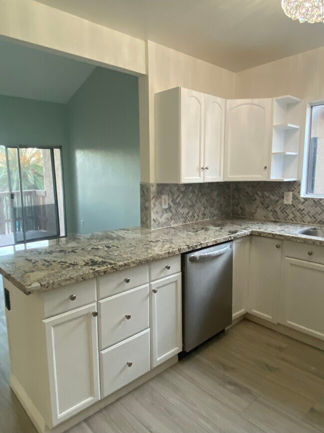 Foto del edificio - 1051 Rock Springs Rd