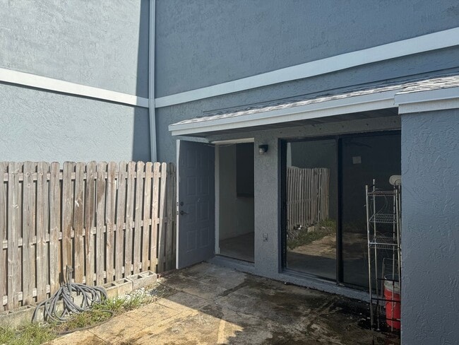 Building Photo - 13 Crossings Cir