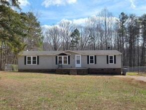 Building Photo - 1027 Monterey Dr