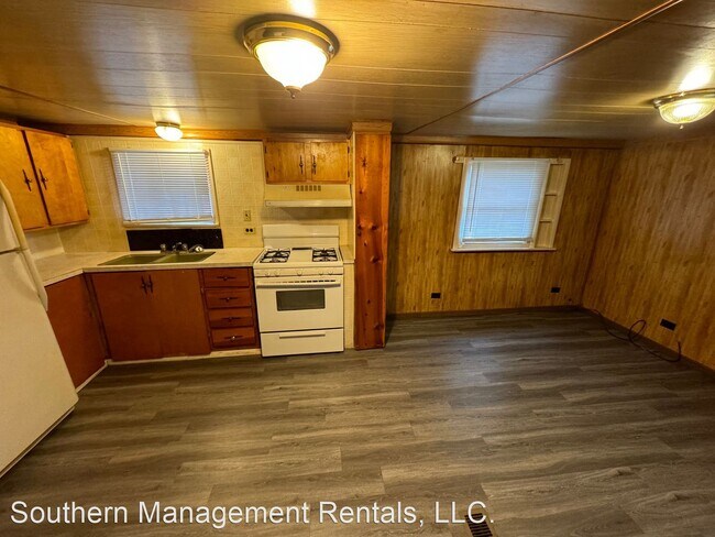 Foto del edificio - 2 br, 1 bath House - 3230 Oakland Road #5