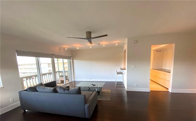 Foto del edificio - 1200 SW 12th Ave