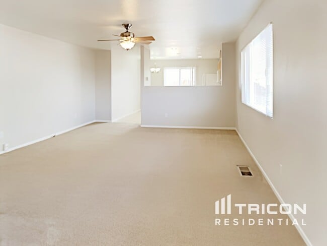 Building Photo - 7711 Mariner Cove Dr