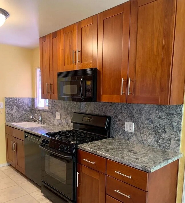 Foto del edificio - 412 Rosemont Dr