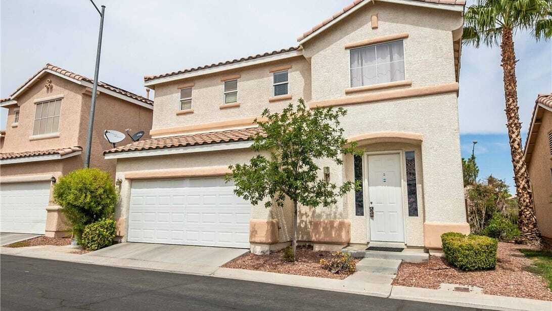 Foto principal - 824 Clear Diamond Ave