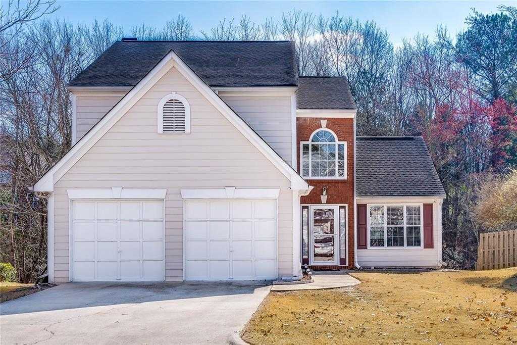 1095 Crabapple Lake Cir, Roswell, GA 30076 House Rental in Roswell