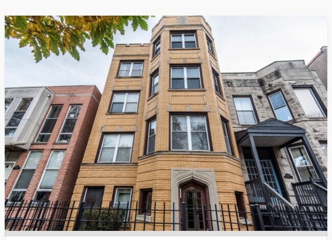 Building Photo - 2445 N Talman Ave