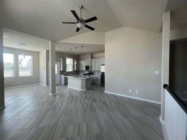 Building Photo - 9446 Starlight Oak Dr
