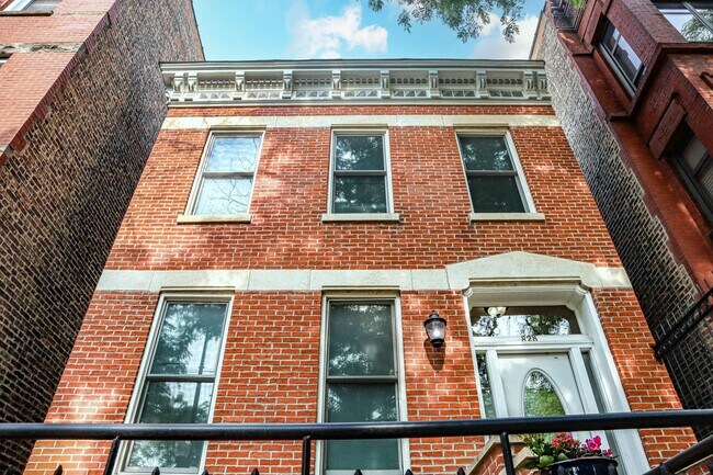 Foto del edificio - 828 S Loomis St