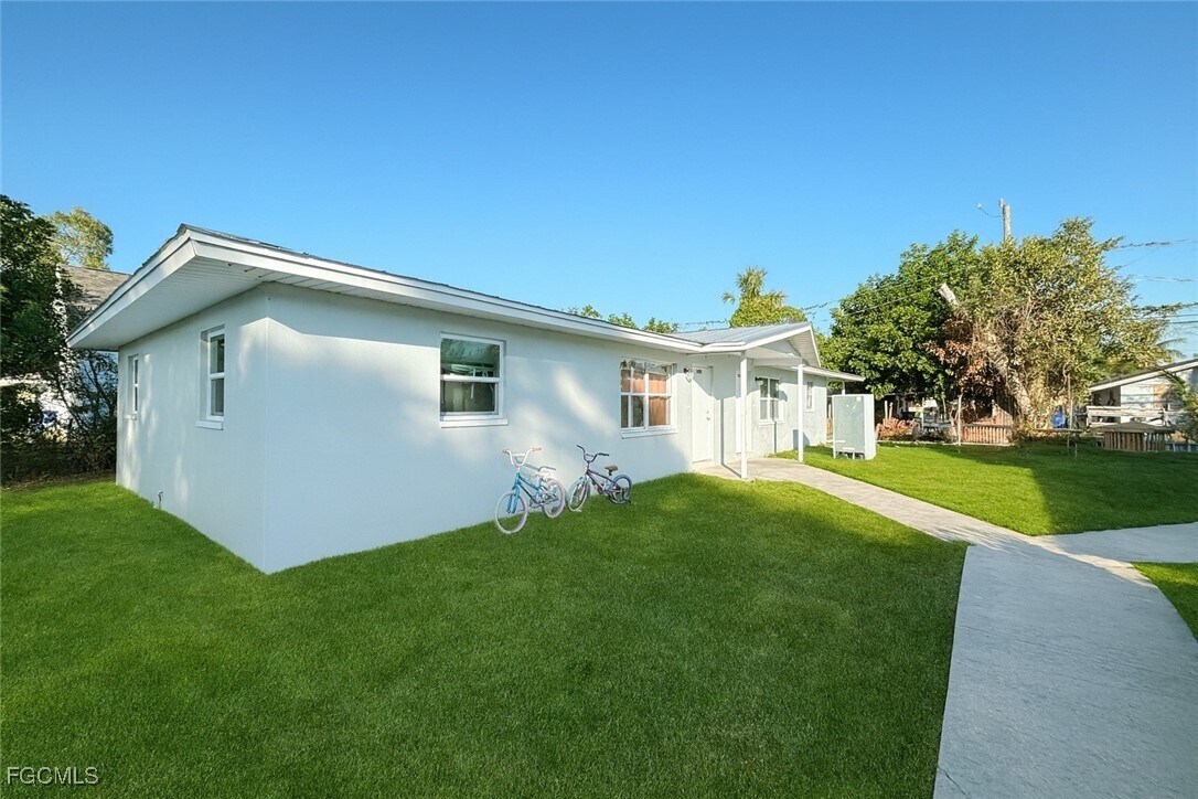 Foto principal - 5453 Eleventh Ave