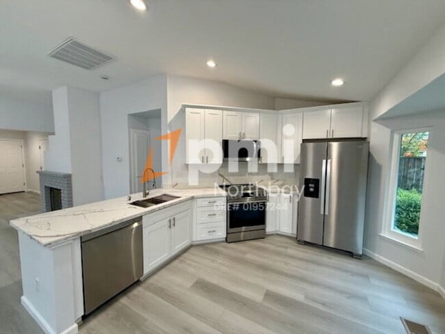 Foto del edificio - 210 Leafwood Ct