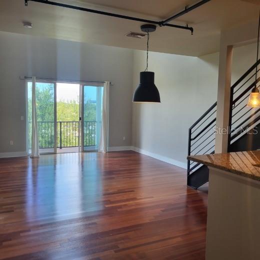 Building Photo - 1501 Doyle Carlton Dr