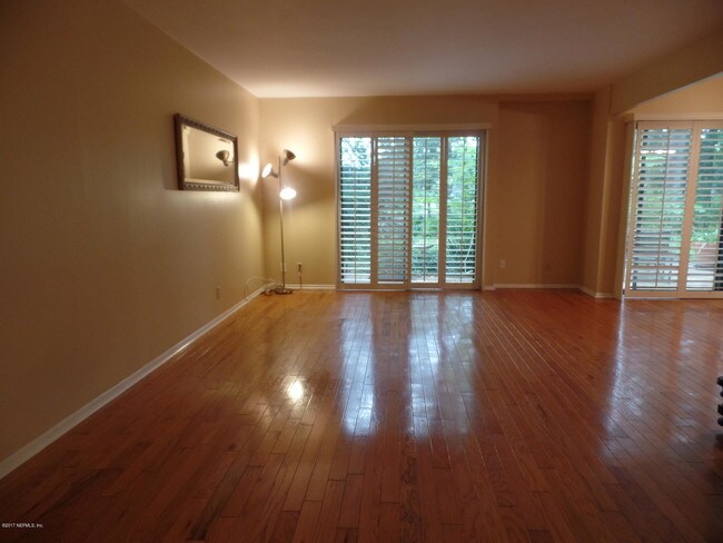 Building Photo - 6219 Lake Tahoe Dr