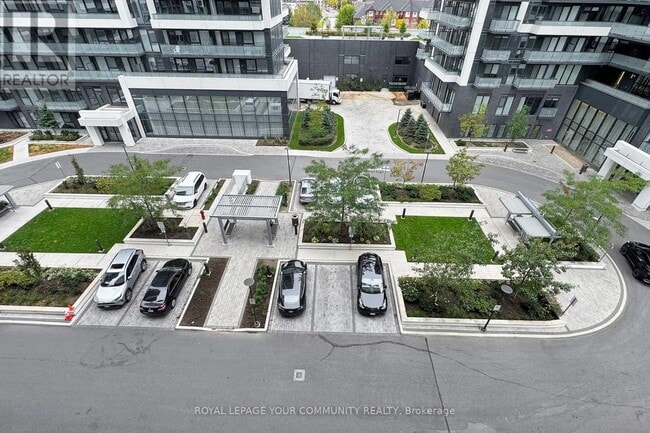 Building Photo - 75 Oneida Crescent