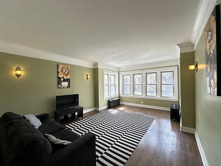 Foto principal - 5024 N Ridgeway Ave