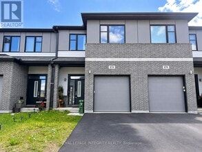 Building Photo - 874 Paseana Pl.