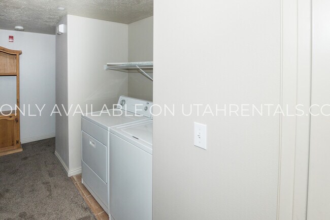 Foto del edificio - 837 E 620 N St