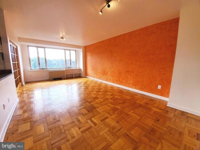 Foto del edificio - 4301 Massachusetts Ave NW