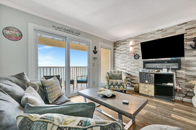Building Photo - 2506 N Rocky Point Dr