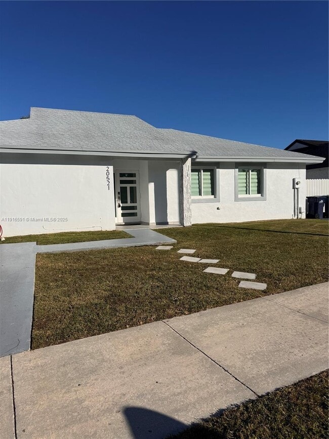 Photo - 20521 SW 125th Ave House