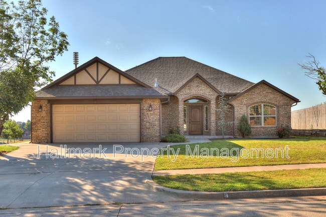 Photo - 508 Whispering Oaks Blvd House