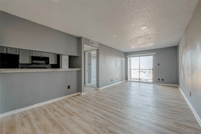 Photo - 2830 S Bartell Dr Apartment